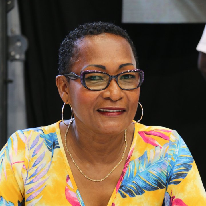 Viviane MELANE ROMAND 